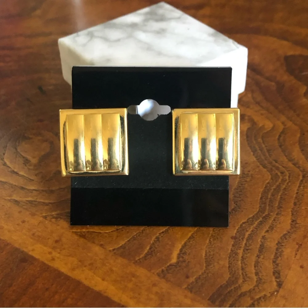 Vintage Monet textured gold plated pierced earrings